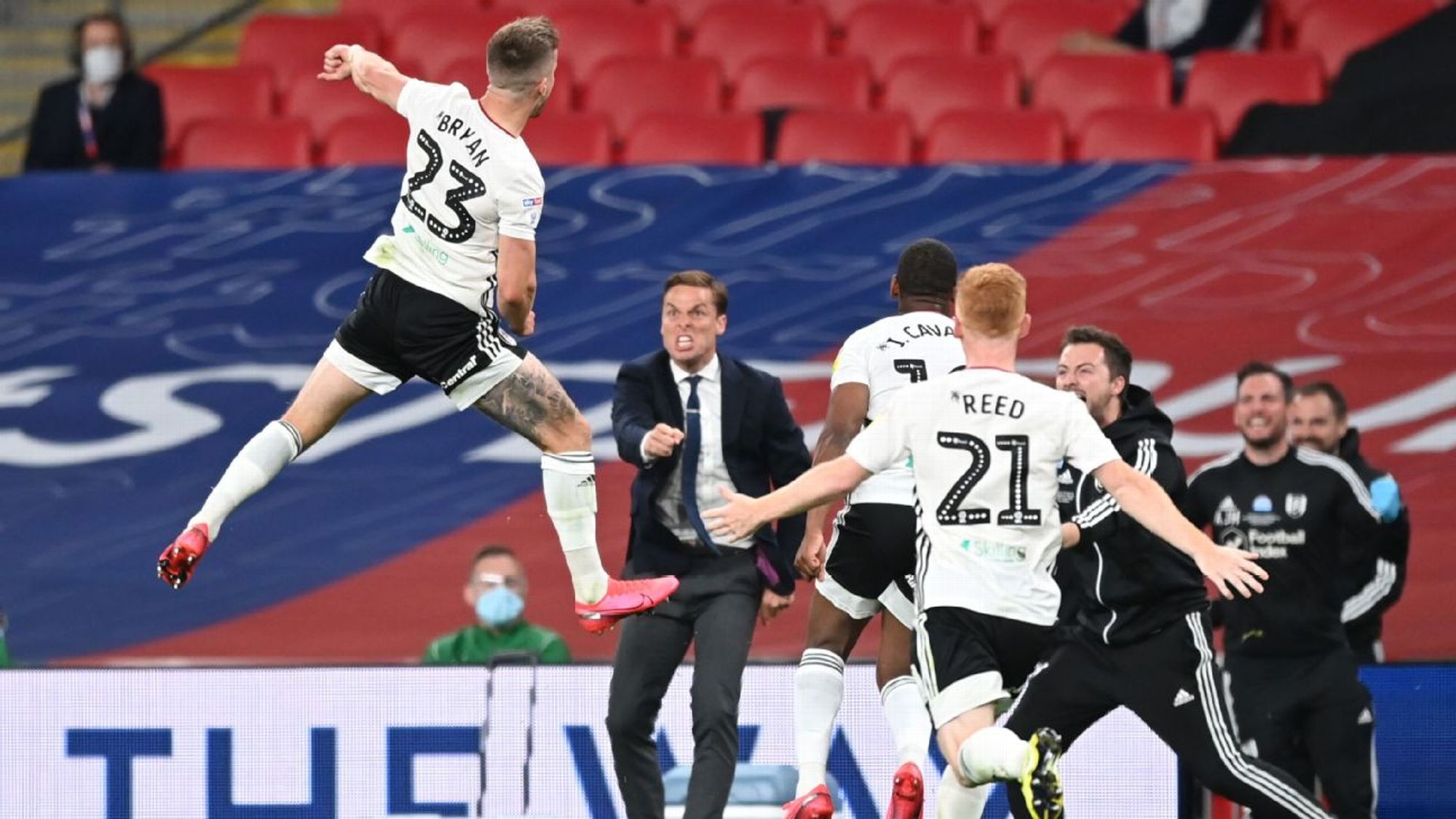 样的事件中 样的事件中